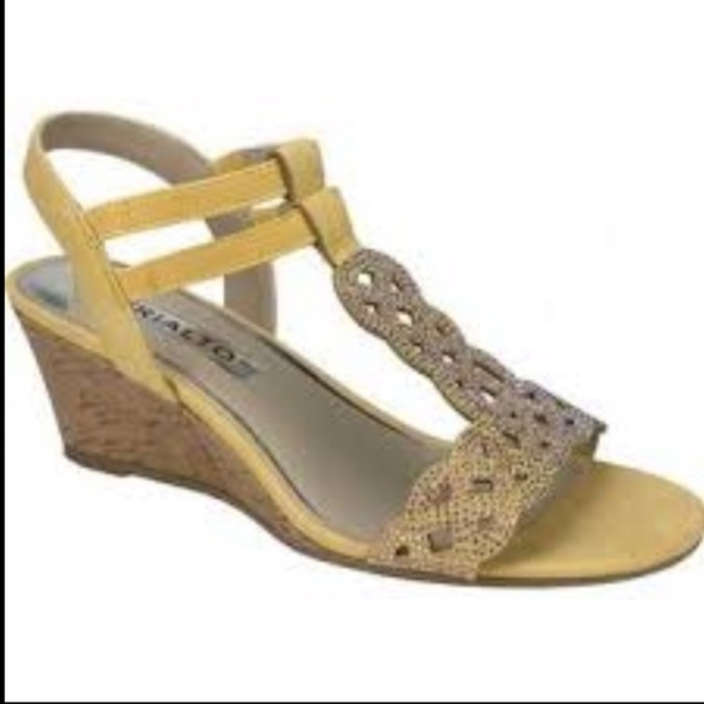 NWT Rialto Carta Bling Yellow Gold Women’s Rhinestone Wedge Sandals Sz 8